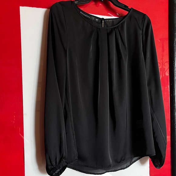 Metaphor Tops - Metaphor black satin shine long sleeves blouse